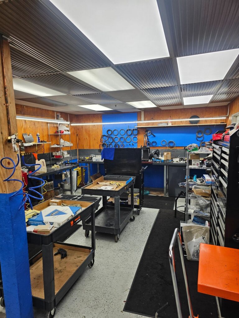 Transmission rebuild room