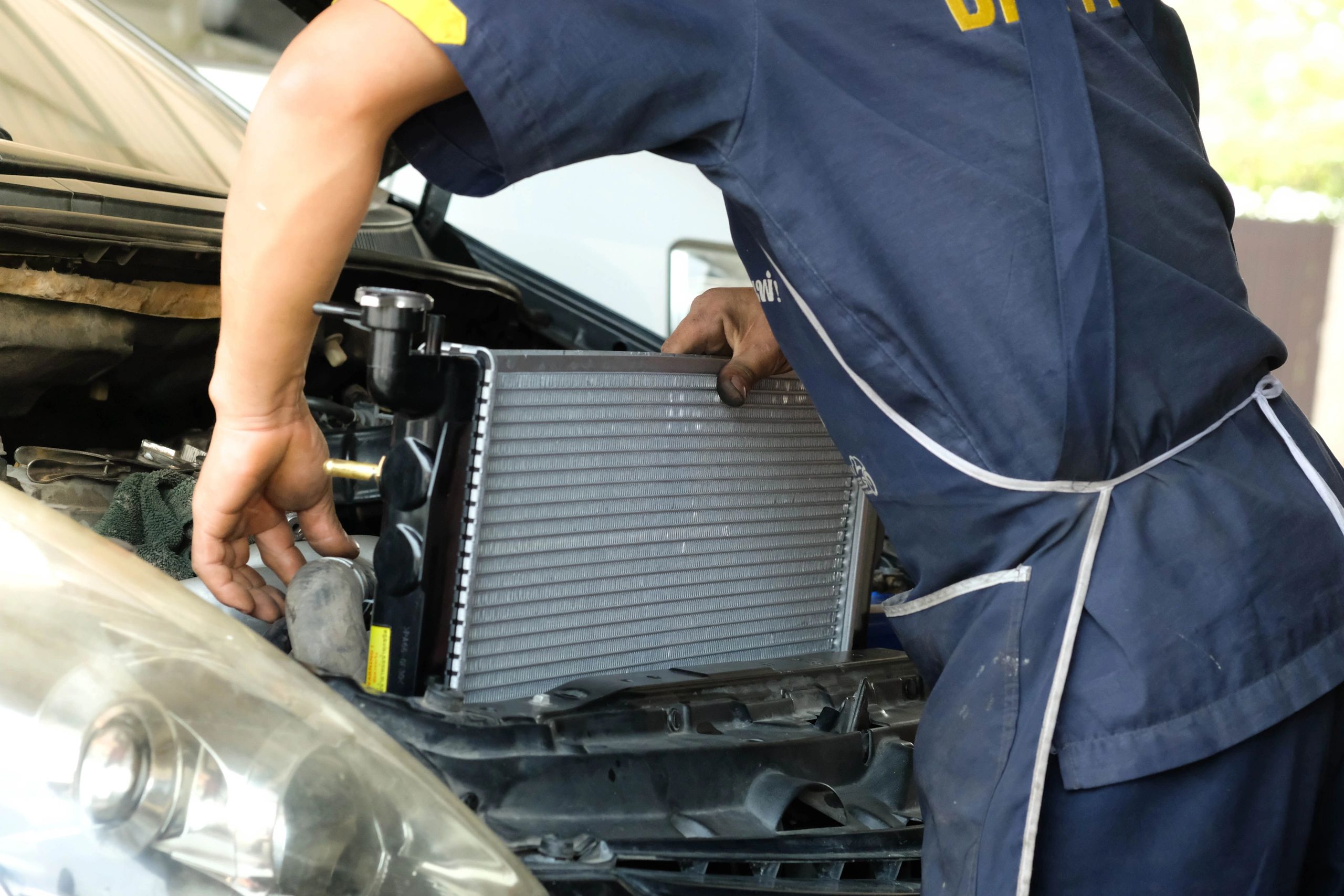 Radiator and cooling system service in Glendale, AZ